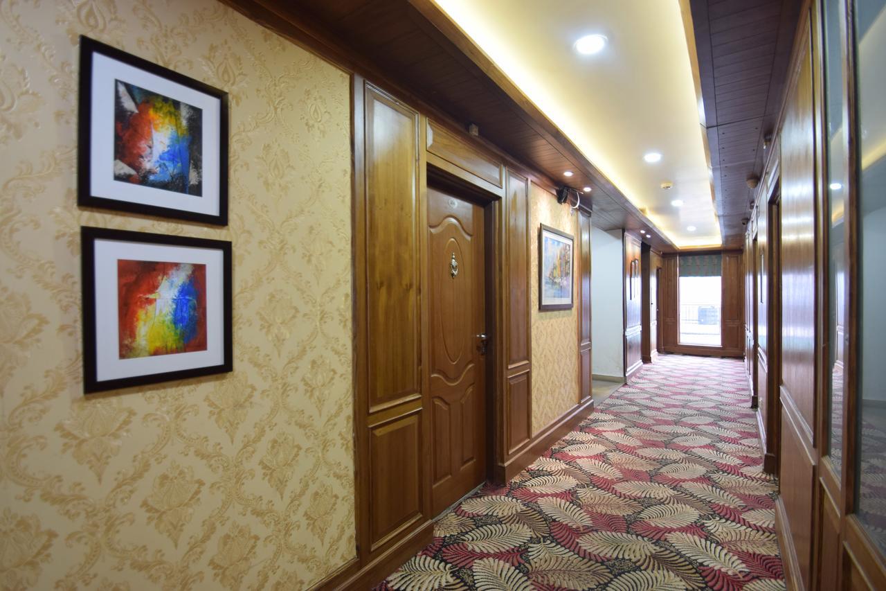 Rock Castle By Dls Hotels Шімла Екстер'єр фото